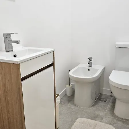 Apartment T3 Em Lisboa/ *